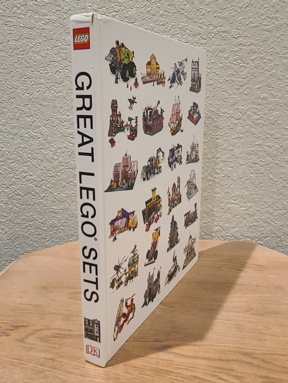 Great LEGO Sets: A Visual History HC Illustrated Lego Reference Book (2015)